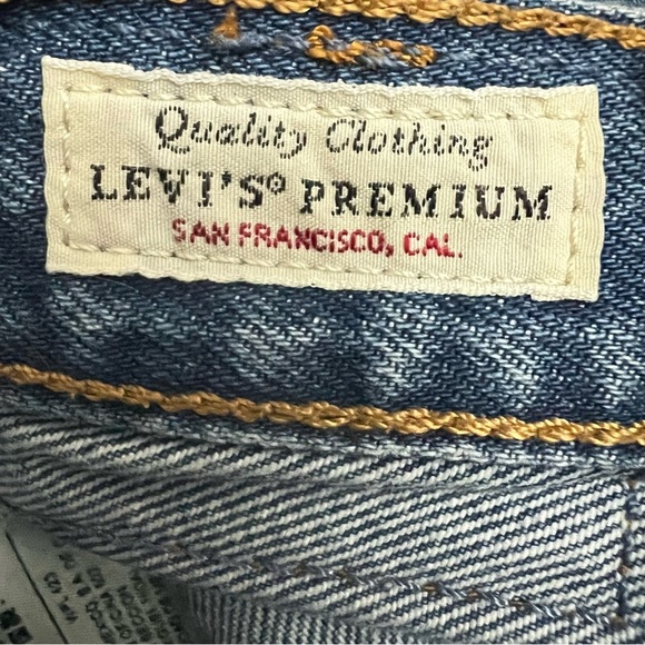 Levi's 501 Women's 26 Distressed Button Fly Frayed Boho Cut Off Denim Shorts - Picture 9 of 13